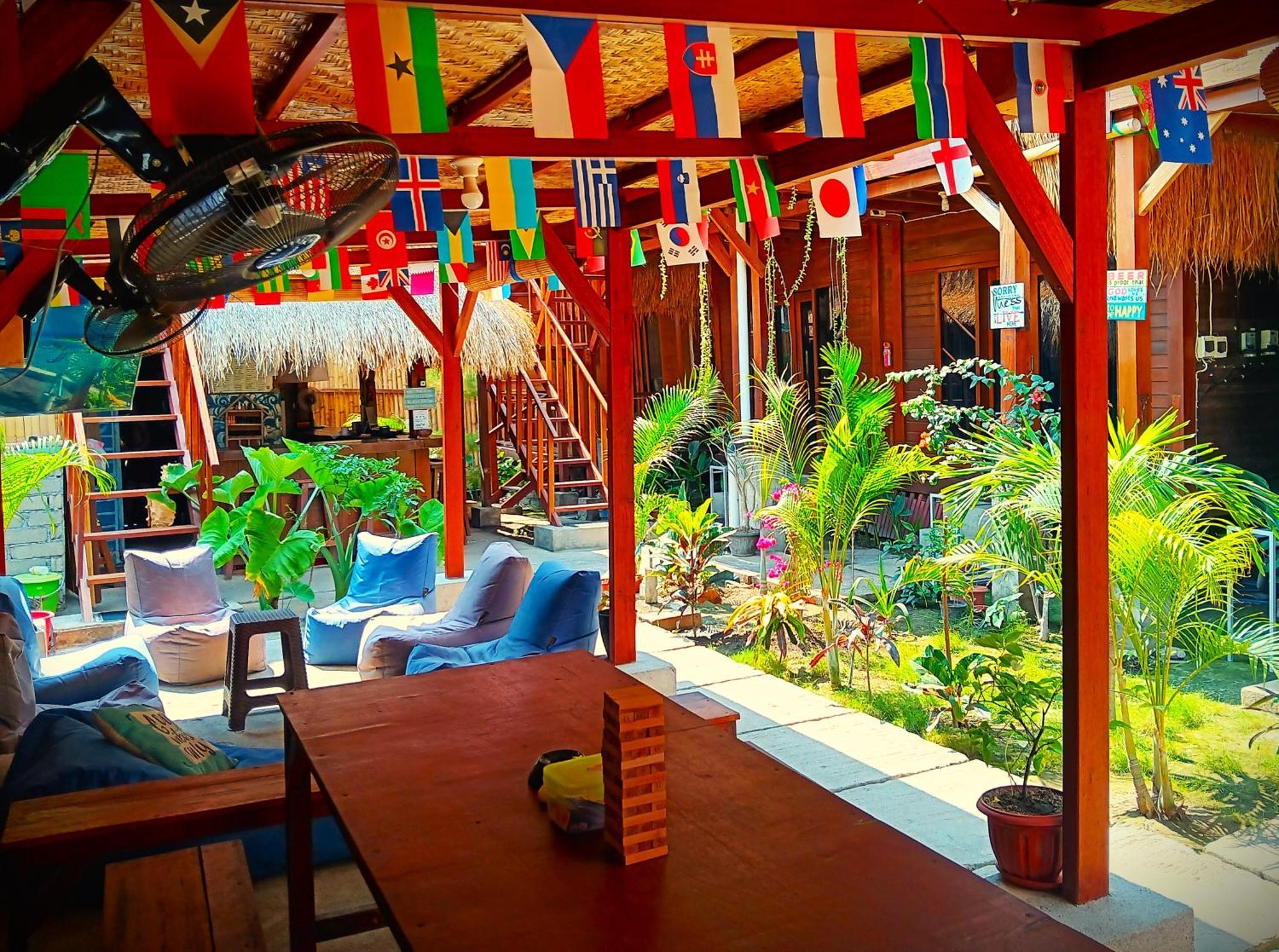 Good Vibes Bungalows Gili Trawangan Exterior foto